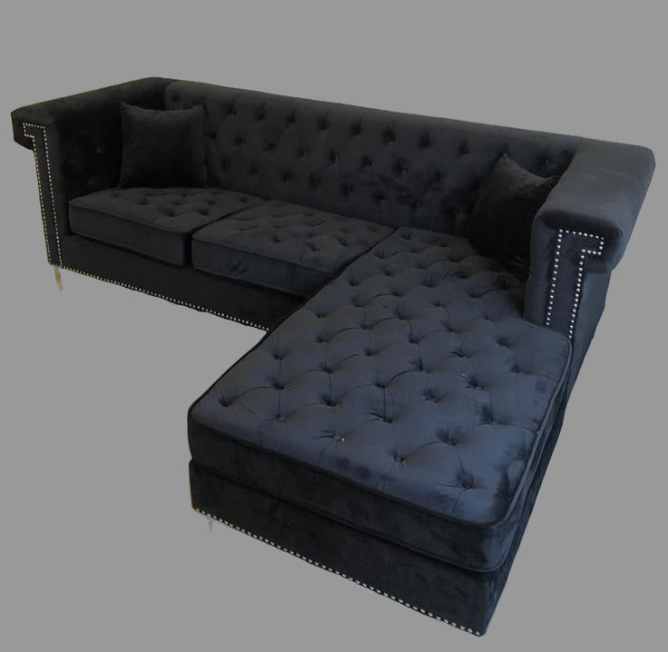 Classic Black Tufted Sofa – Plush Velvet Upholstery